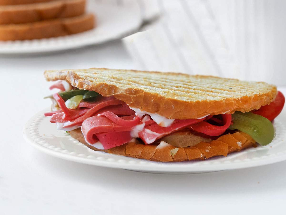 Ayvalık Tostu tarifi