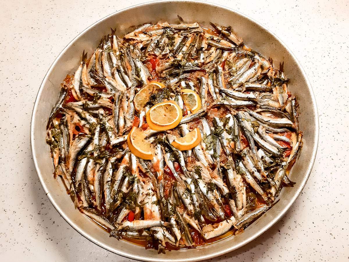 Fırında Patatesli Hamsi tarifi