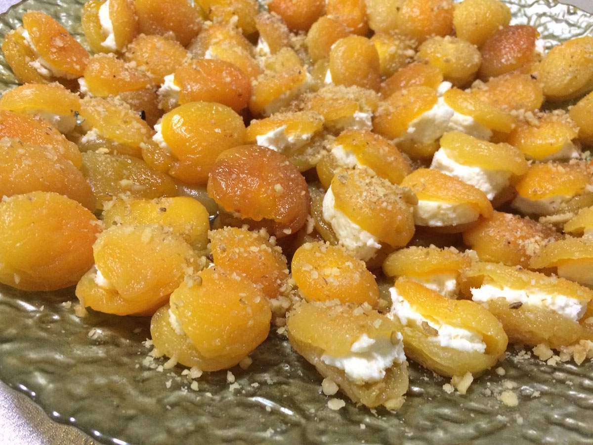 Kaymaklı Kuru Kayısı Tatlısı recipe