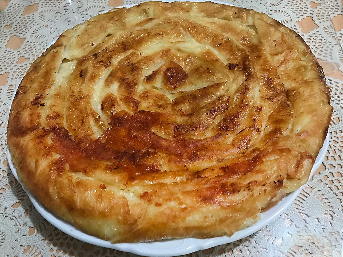 Tavada Sodalı Kol Böreği tarifi