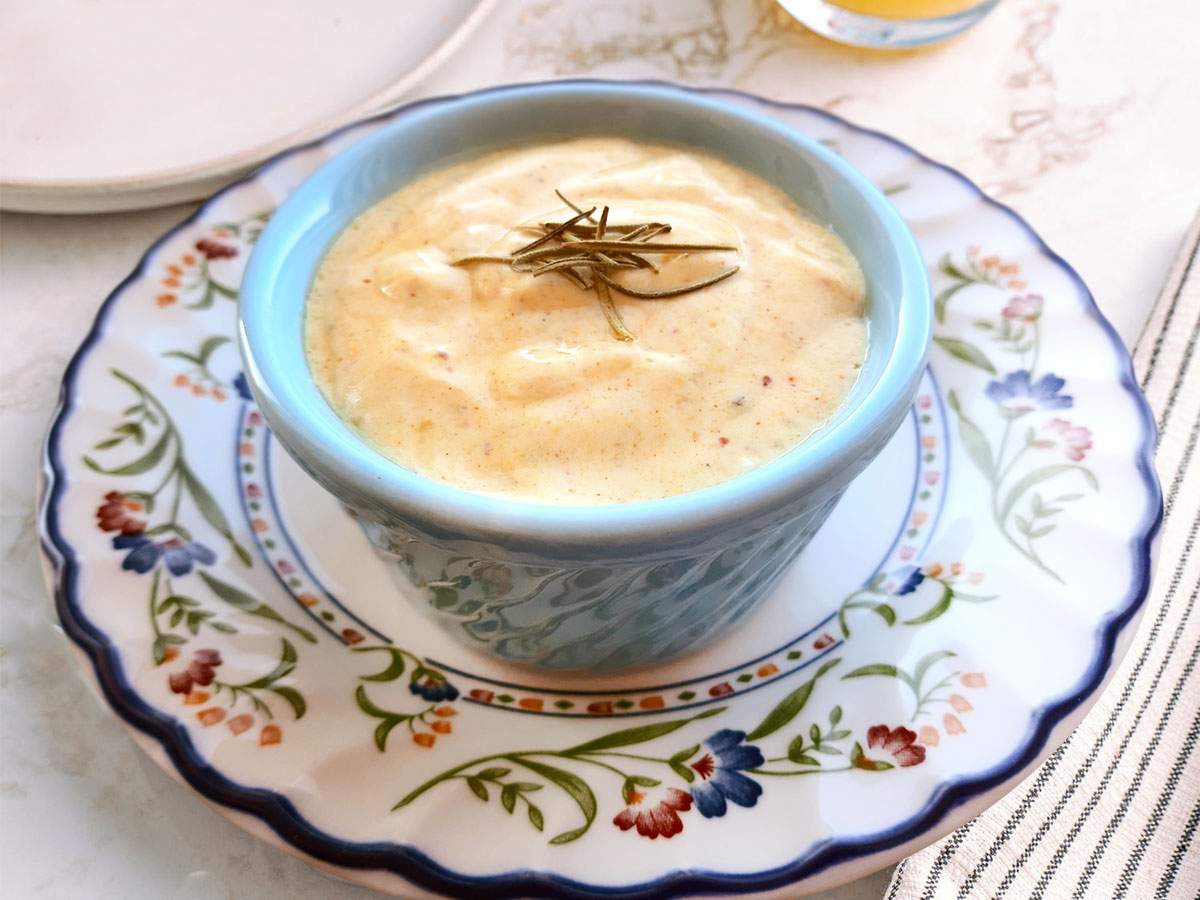 Yoğurtlu Hardal Sos tarifi