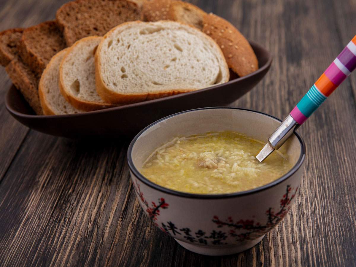 Tel Şehriyeli Tavuk Çorbası tarifi