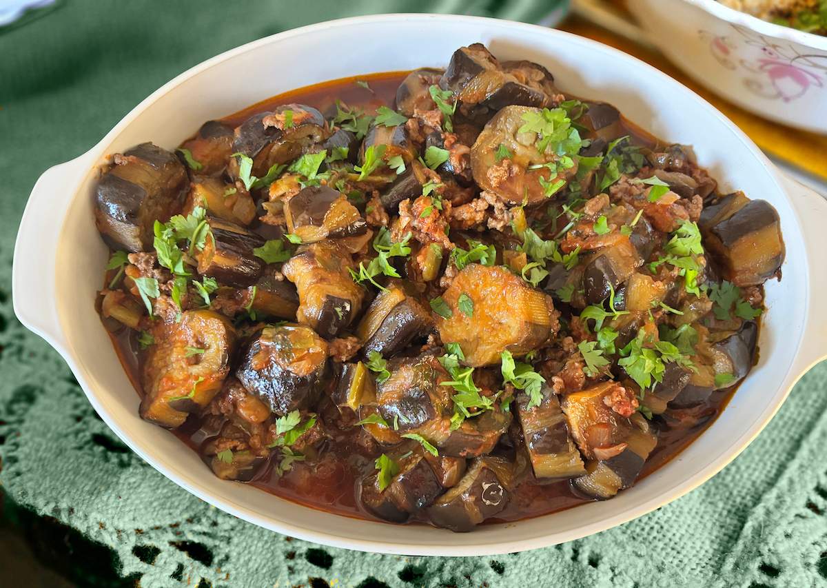 Patlıcan Musakka Tarifi - Fırında Kızarmış Patlıcanla Yağ Çekmeyen Tarif tarifi