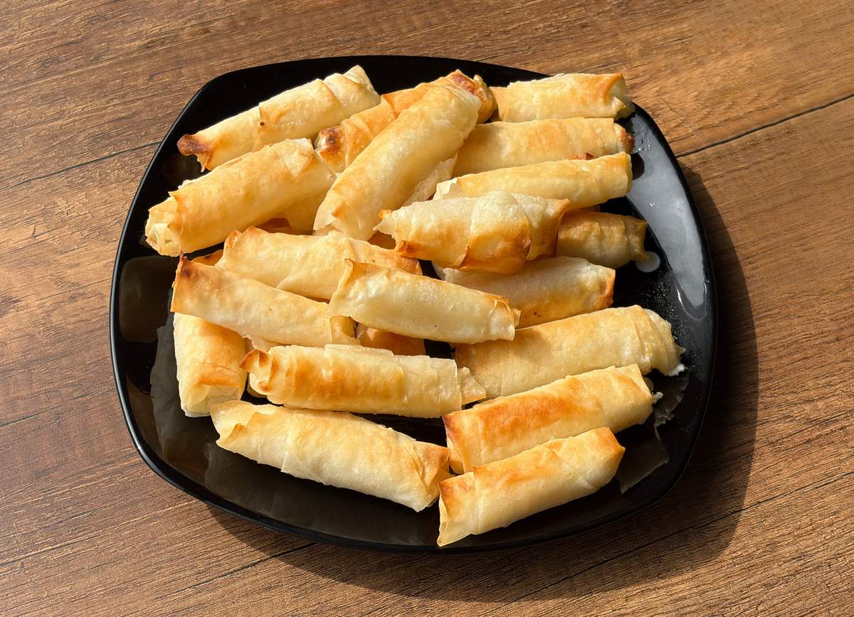 3 Malzemeli Ekonomik Börek Tarifi - 38 Adet Çıtır Börek ve Çok Pratik tarifi