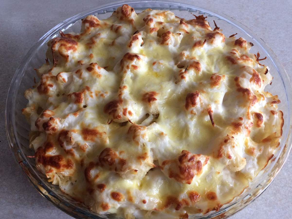 Beşamel Soslu Karnabaharlı Makarna tarifi