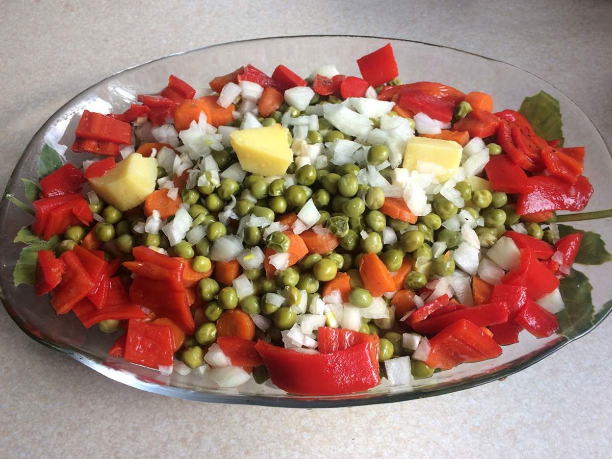 Bezelye Salatası tarifi