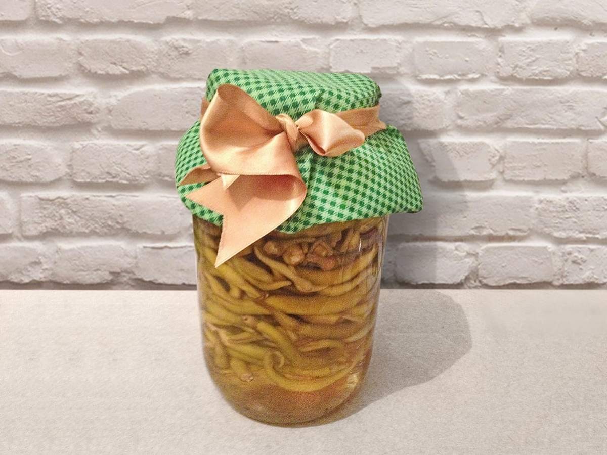 Pickled Long Green Peppers (Biber Turşusu) recipe