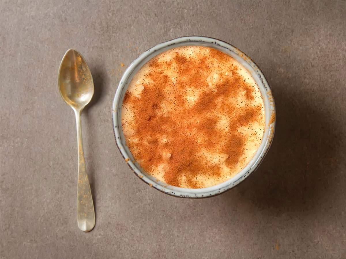 Cinnamon-Topped Sütlaç (Turkish Rice Pudding) recipe