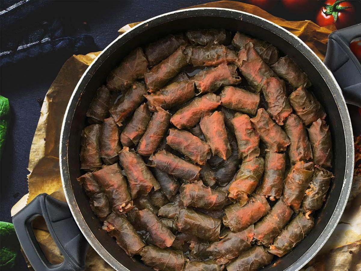 Buğdaylı Yaprak Dolması tarifi