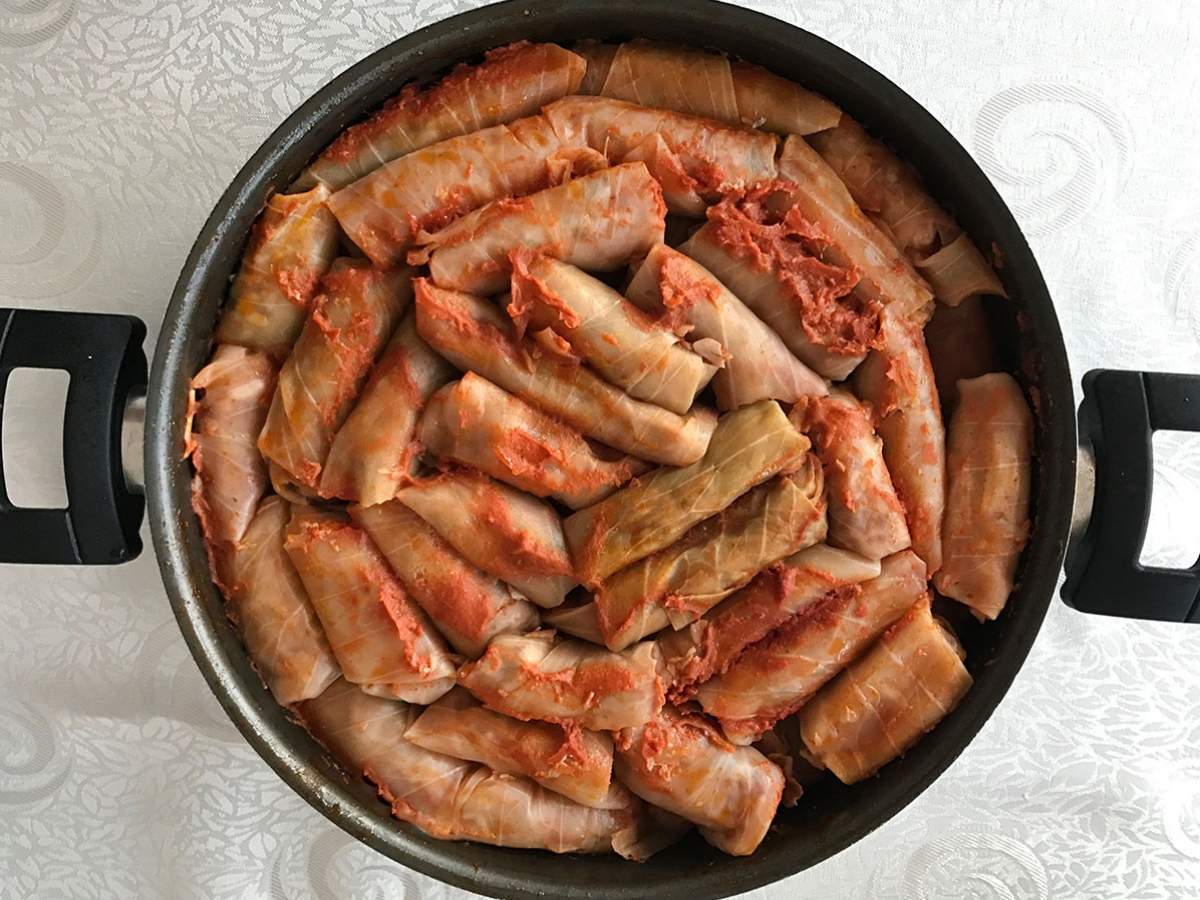 Bulgurlu Lahana Dolması tarifi