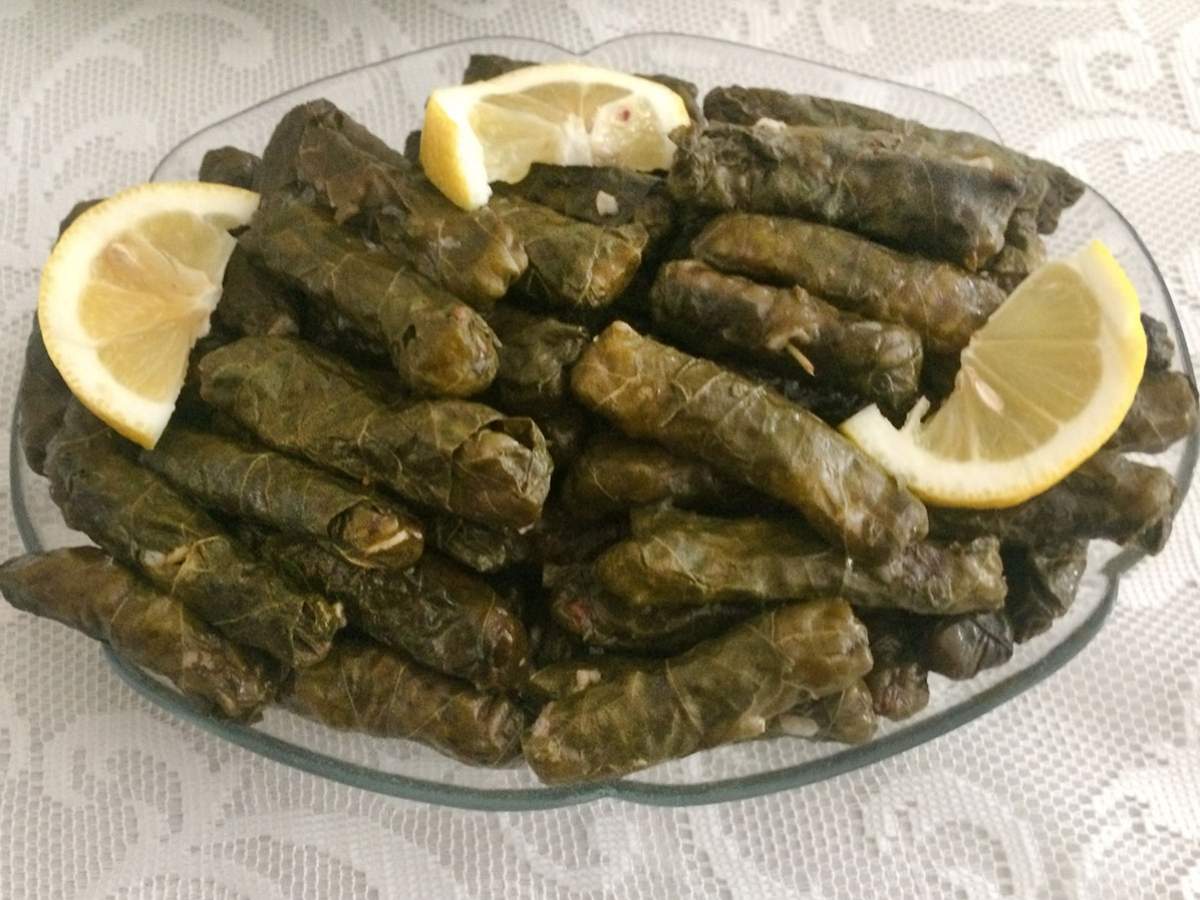Bulgurlu Yaprak Sarma tarifi