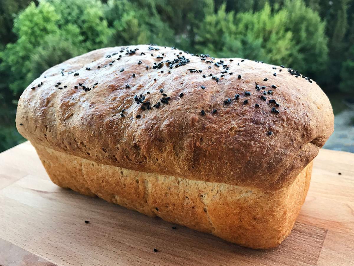 Çörek Otlu Ekmek tarifi