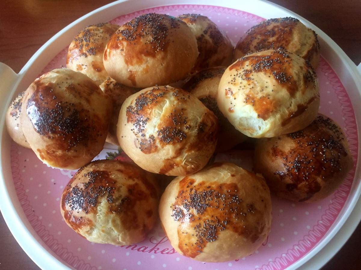 Haşhaşlı Mayalı Poğaça tarifi