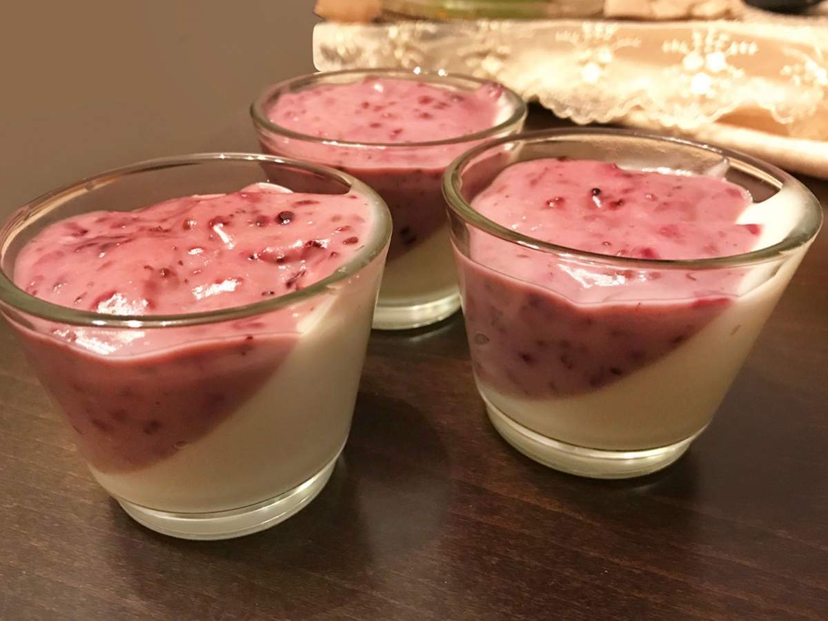 İki Renkli Muhallebi tarifi