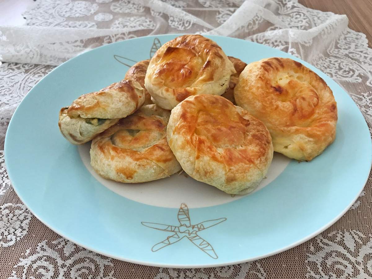Ispanaklı Gül Böreği tarifi