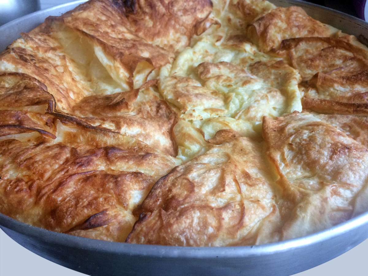 Ispanaklı Peynirli Tepsi Böreği tarifi