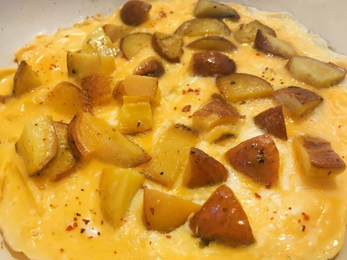 Kabuklu Patates Omleti tarifi