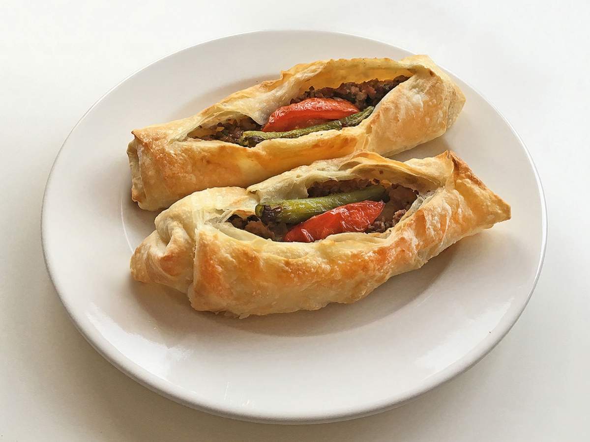 Karnıyarık Böreği tarifi