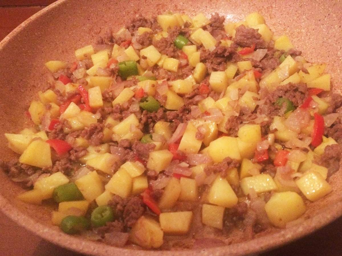 Kıymalı Patates Kavurması tarifi