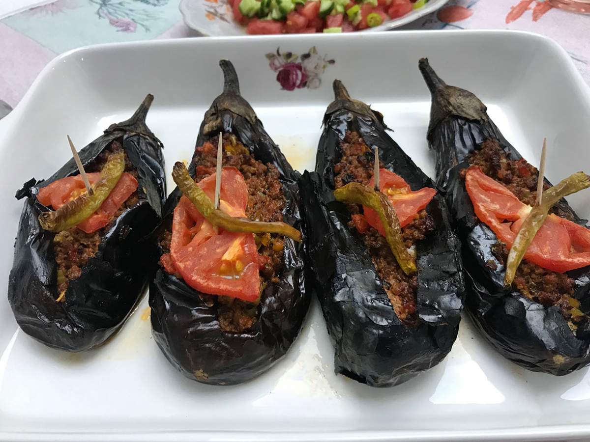 Köz Patlıcanlı Karnıyarık tarifi