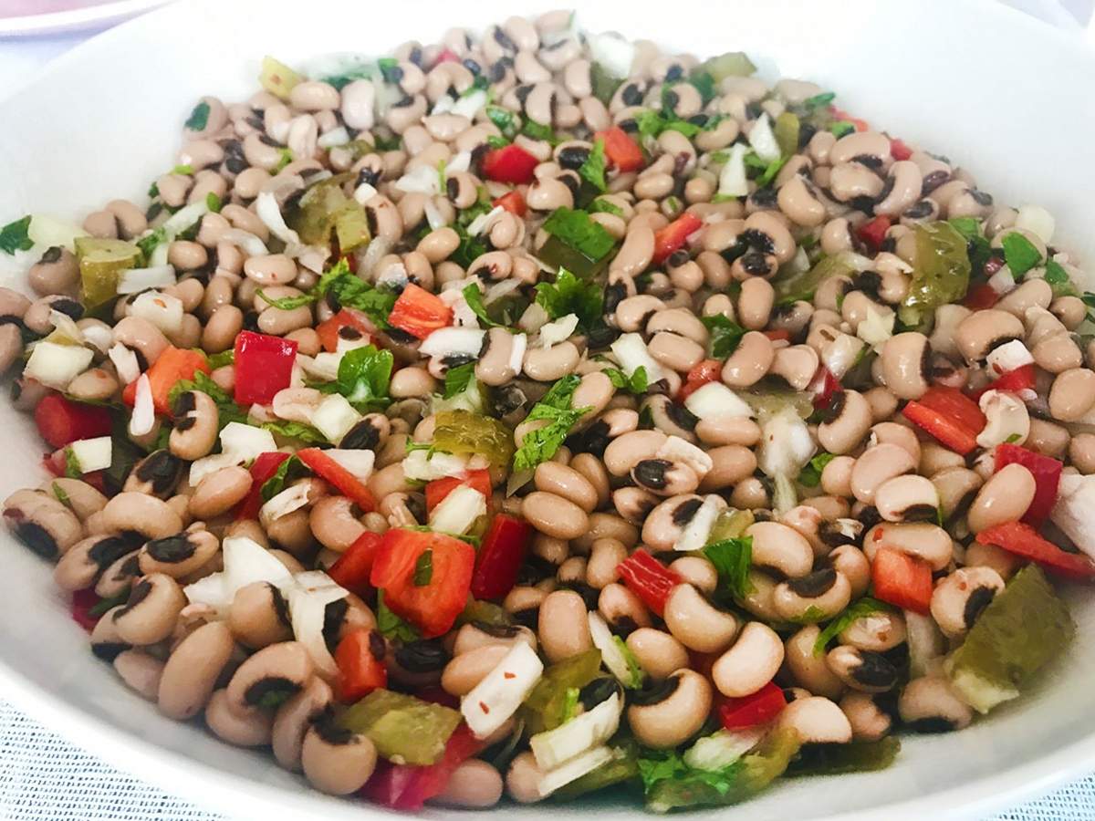  Kuru Börülce Salatası tarifi