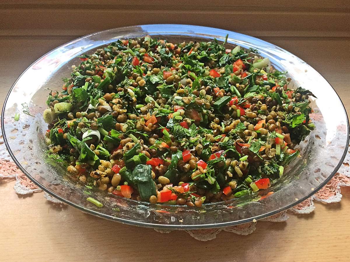 Maş Fasulyesi Salatası tarifi