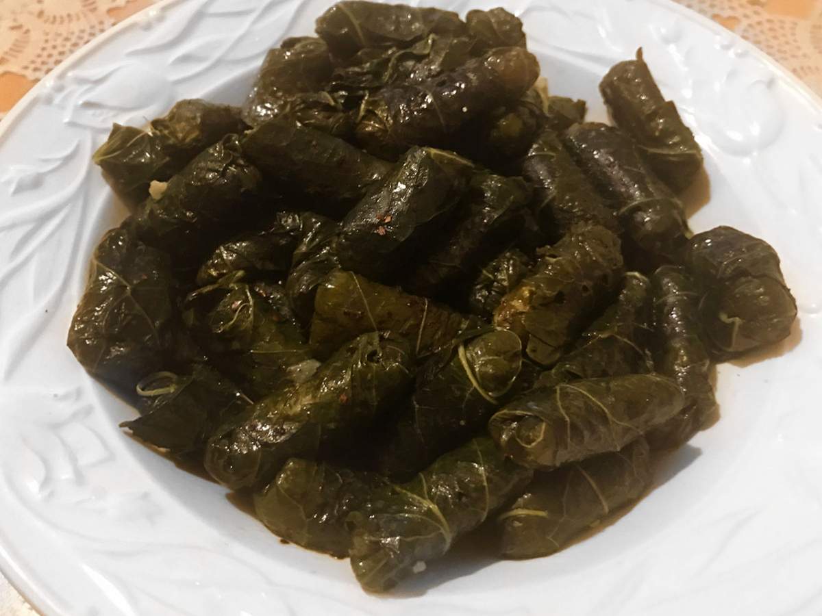 Mısır Yarmalı Kara Lahana Dolması tarifi