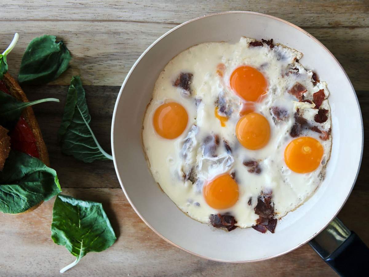 Eggs with Pastırma (Turkish Air-Dried Cured Beef) recipe