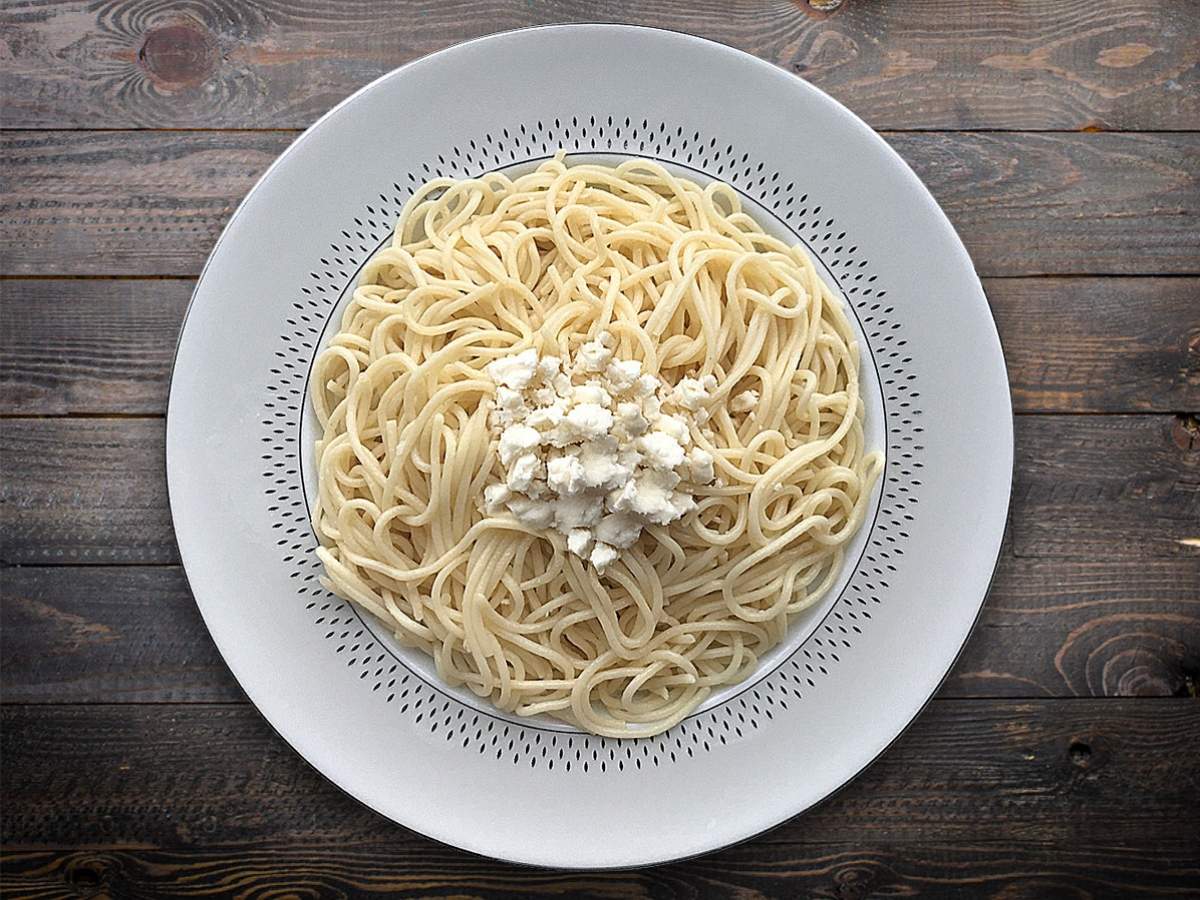 Peynirli Spaghetti tarifi