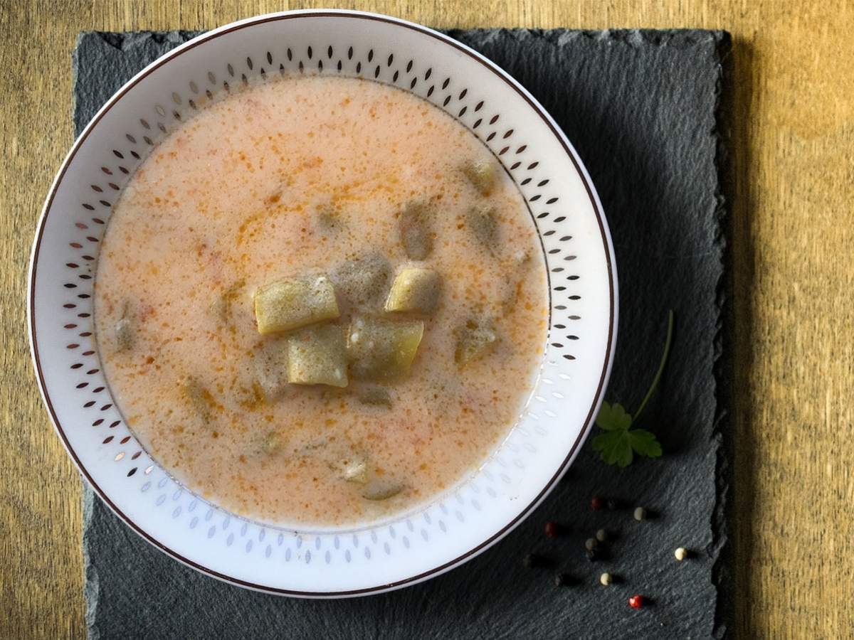 Salçalı Ayşekadın Çorbası tarifi