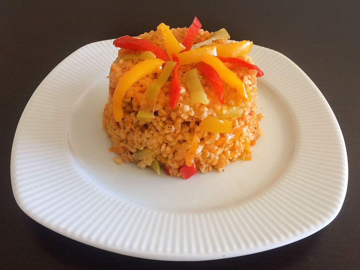 Sebzeli Bulgur Pilavı tarifi