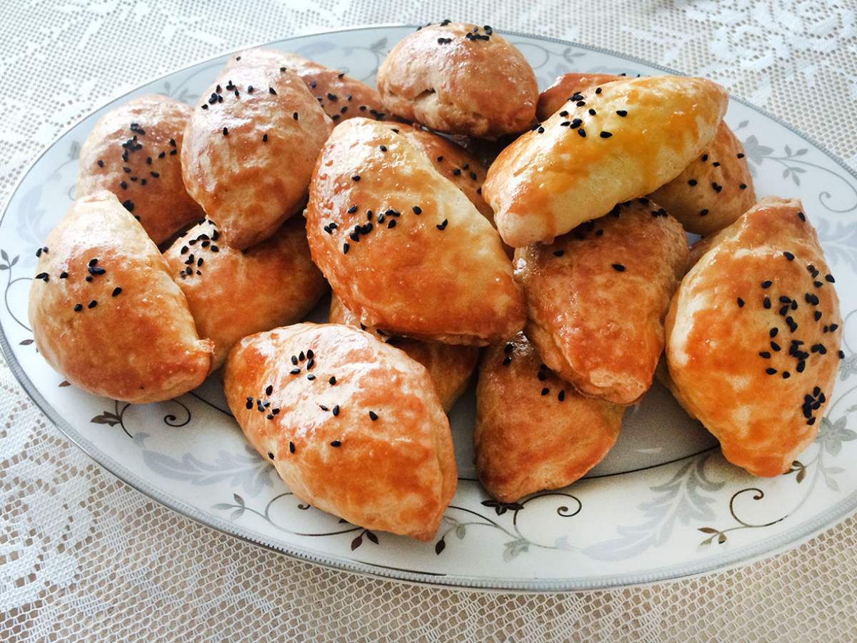 Soğanlı Patatesli Poğaça tarifi