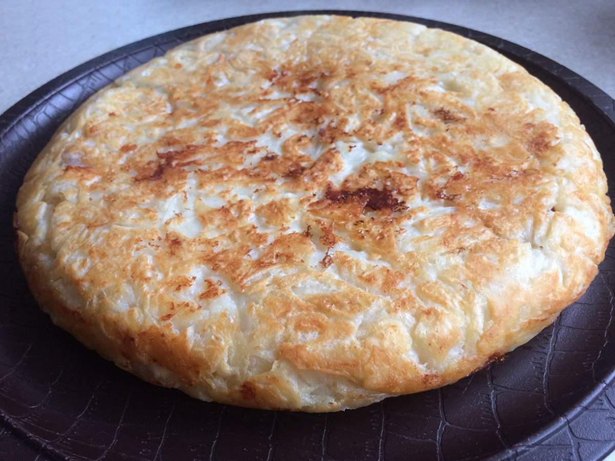 Sucuklu Tava Börek tarifi