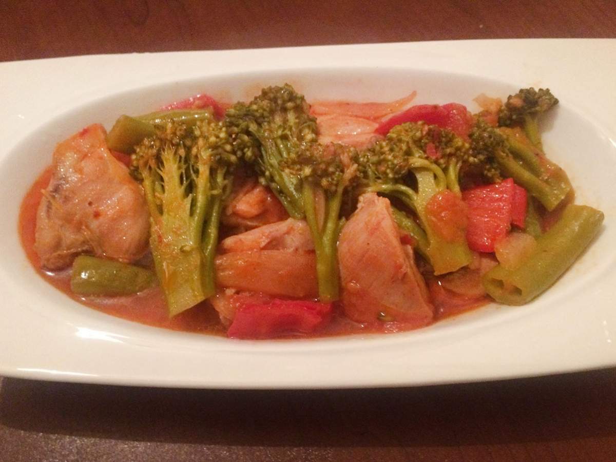 Tavuklu Brokoli Yemeği tarifi