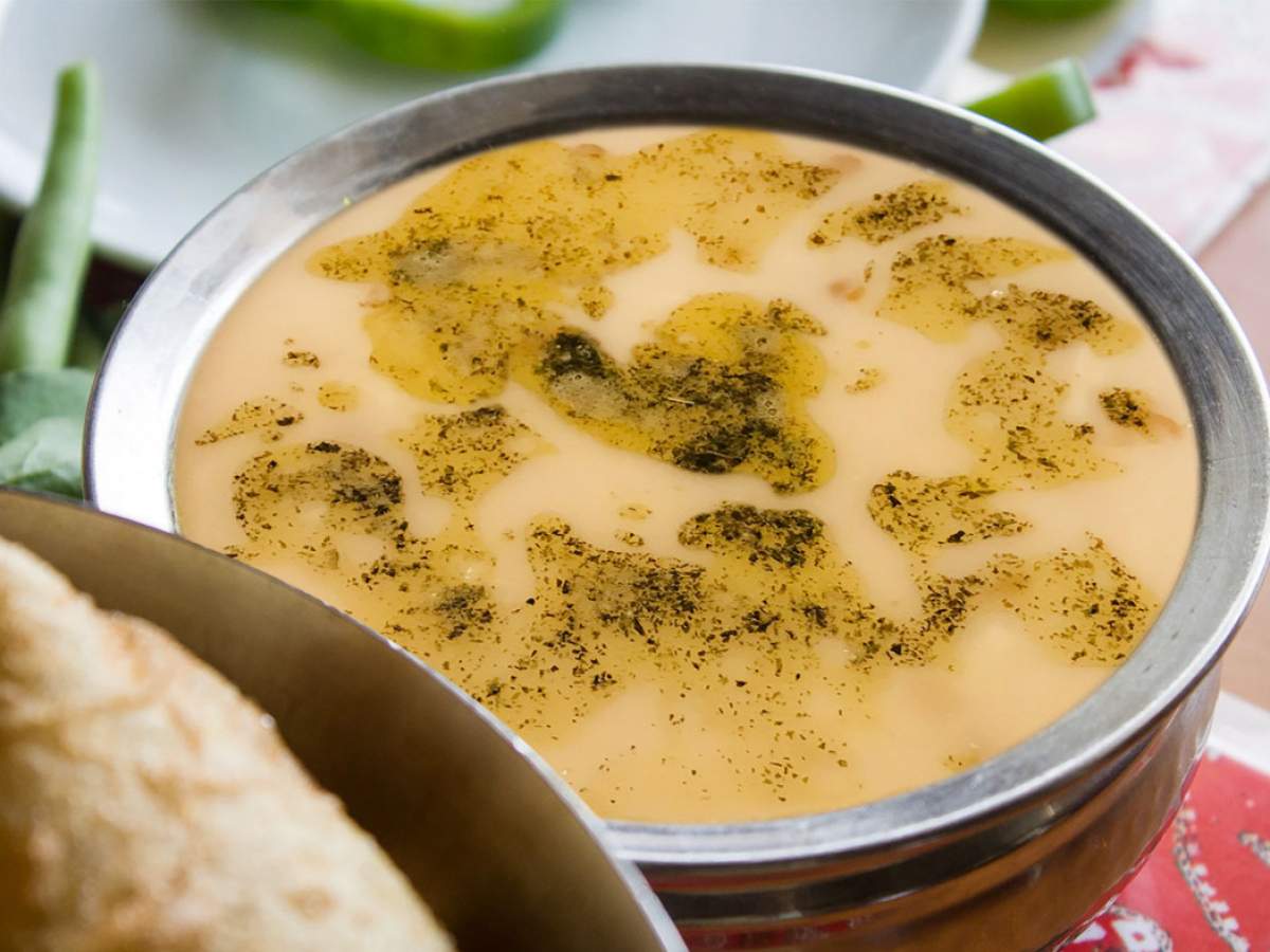 Yoğurtlu Kesme Yeşil Mercimek Çorbası tarifi