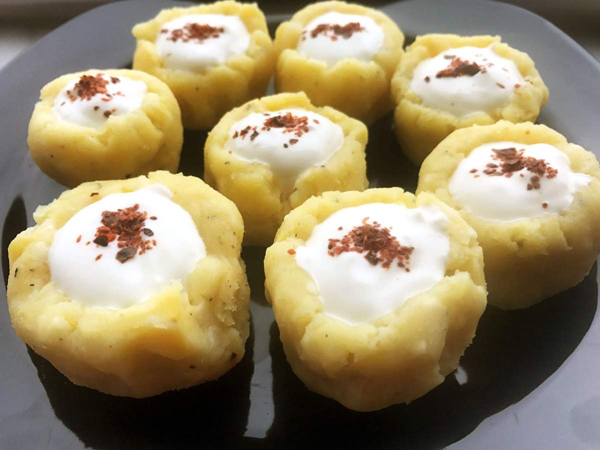 Yoğurtlu Patates Çanakları tarifi
