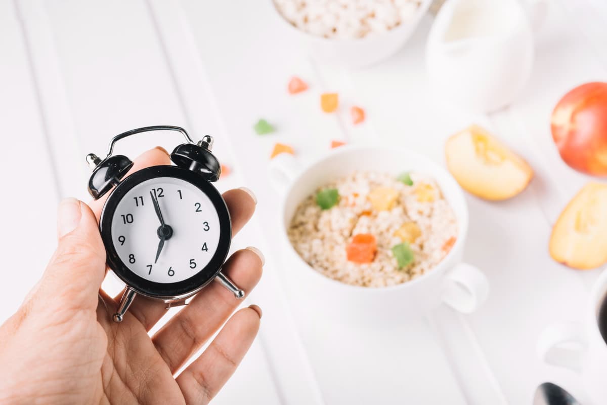 Aralıklı Oruç Nedir? Kimler İçin Uygundur?