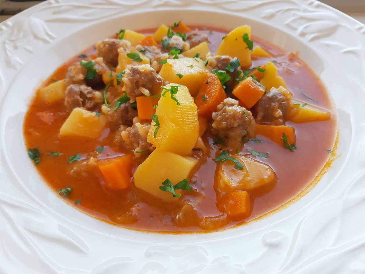 Sebzeli Sulu Köfte tarifi görseli