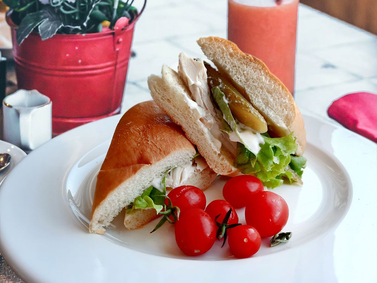 Tavuklu Soğuk Sandviç tarifi görseli