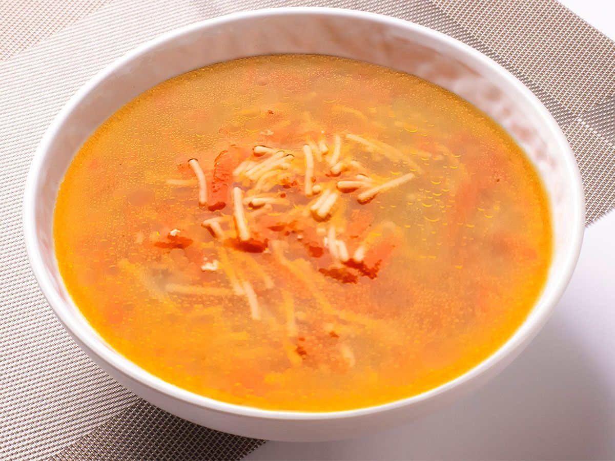 Havuçlu Tavuk Suyu Çorbası tarifi görseli