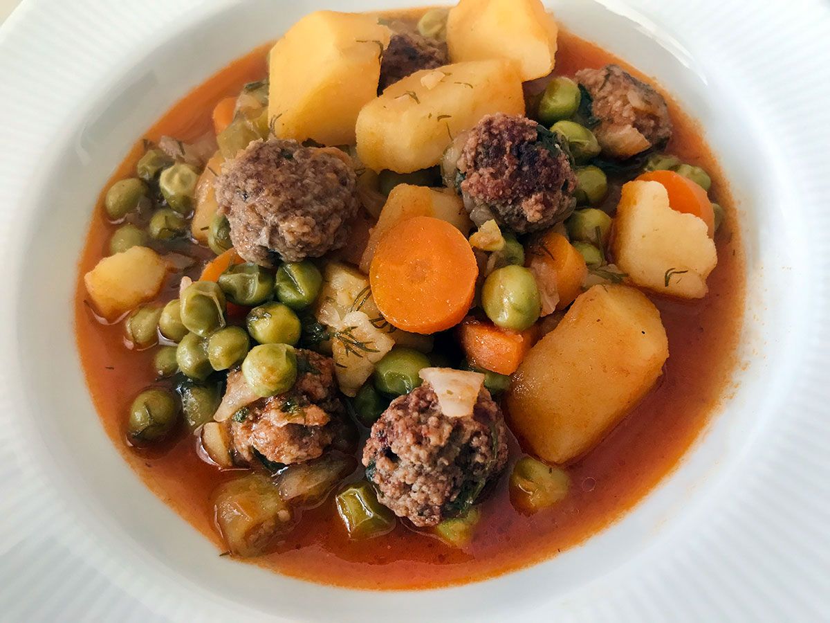 Köfteli Bezelye Yemeği tarifi görseli