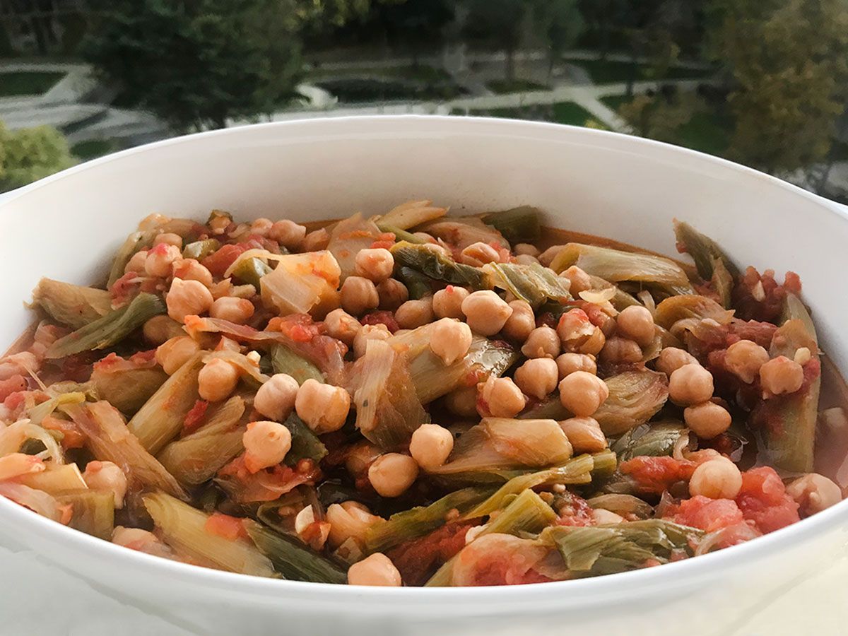 Nohutlu Pırasa Yemeği tarifi görseli