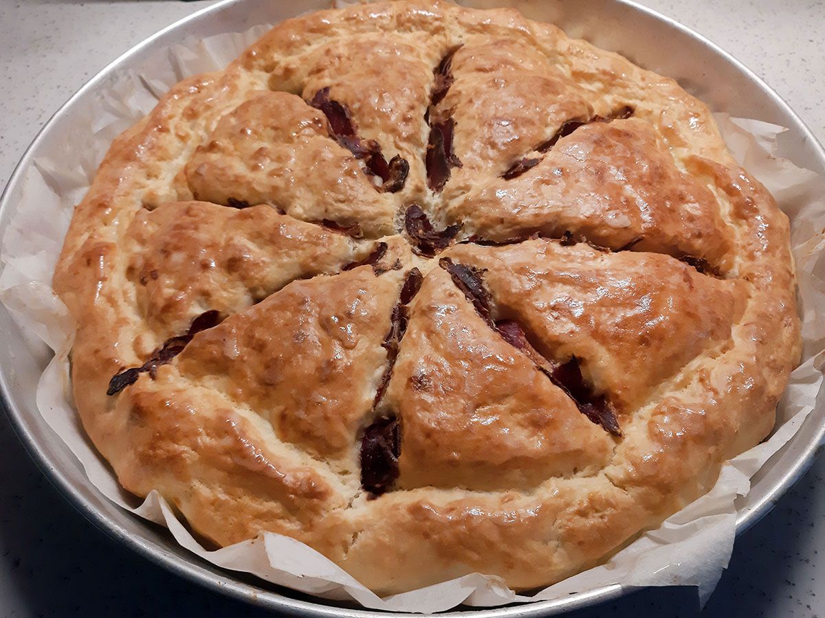 Pastırmalı Kahvaltılık Ekmek tarifi görseli