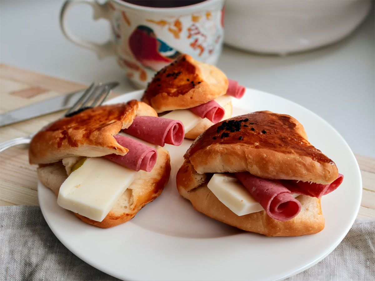 Salamlı Cep Poğaça tarifi görseli