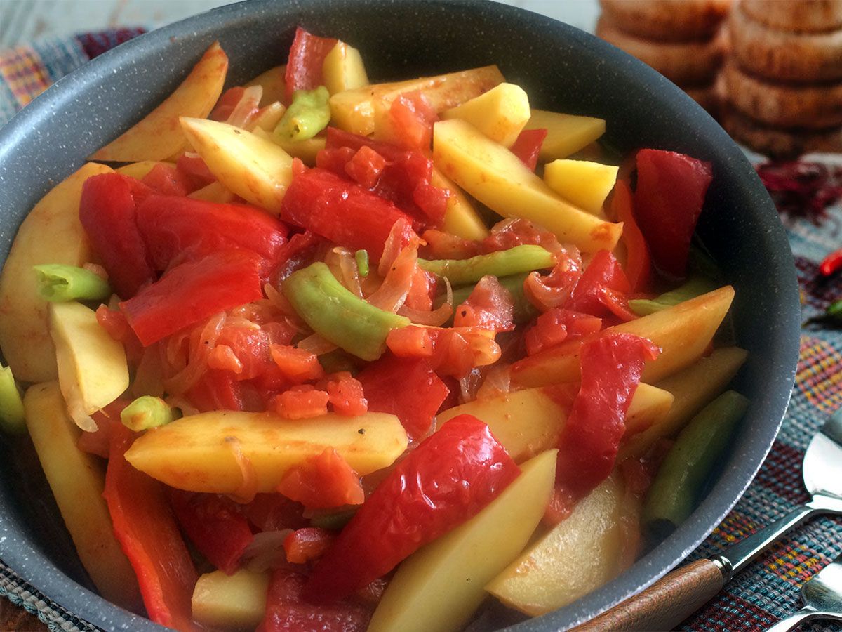 Sebzeli Patates Yemeği tarifi görseli