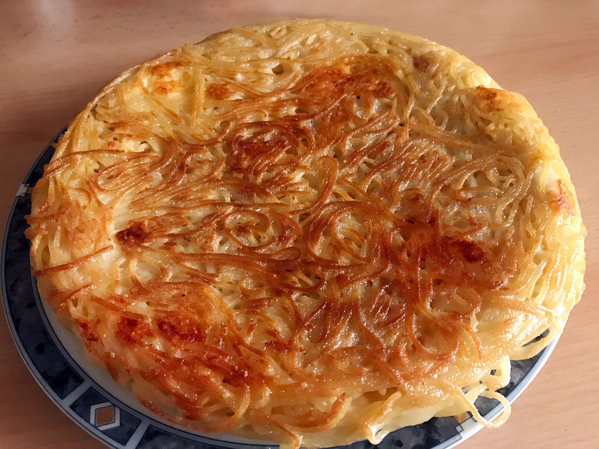  Sucuklu Makarna Böreği tarifi görseli