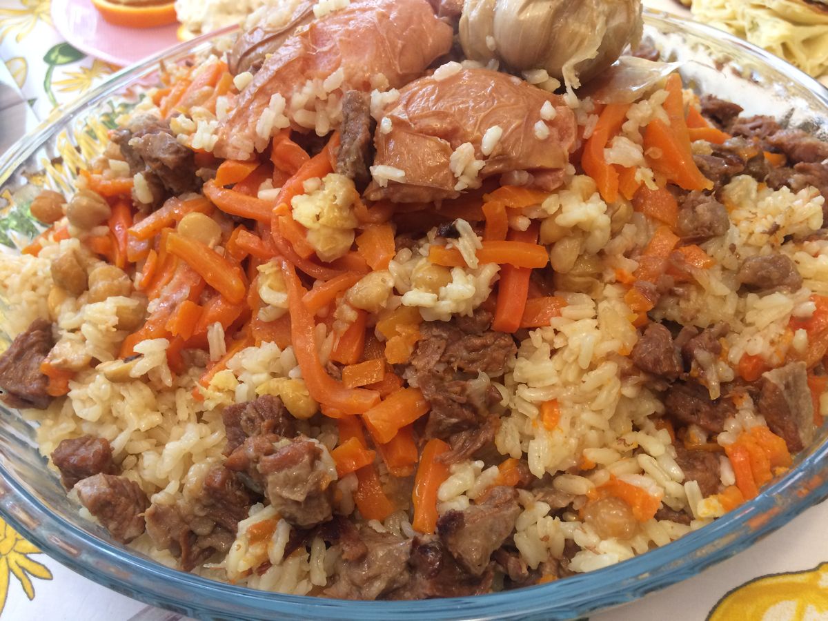 Ayvalı ve Parça Etli Özbek Pilavı tarifi görseli