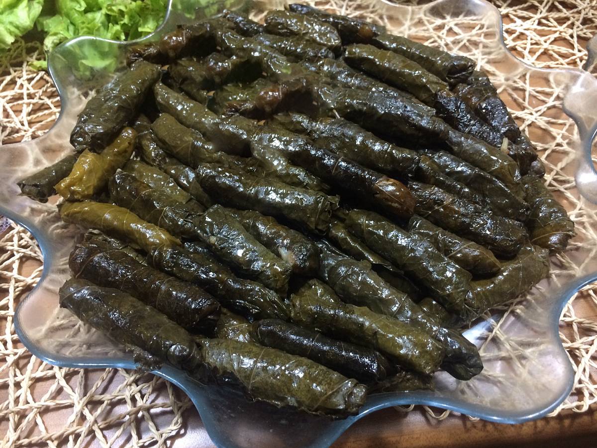 Zeytinyağlı Ayvalı Yaprak Sarma tarifi görseli