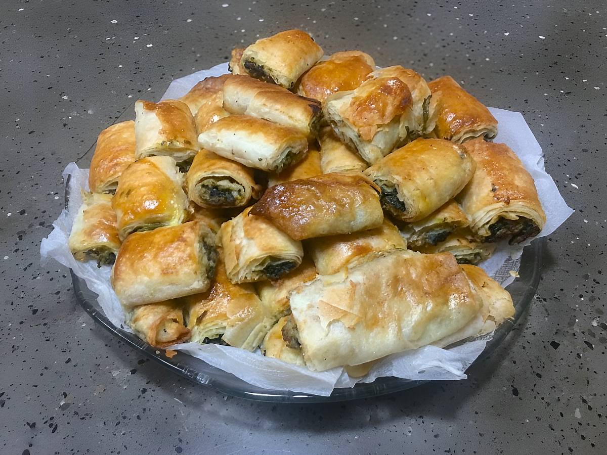 Ispanaklı Parmak Börek tarifi görseli