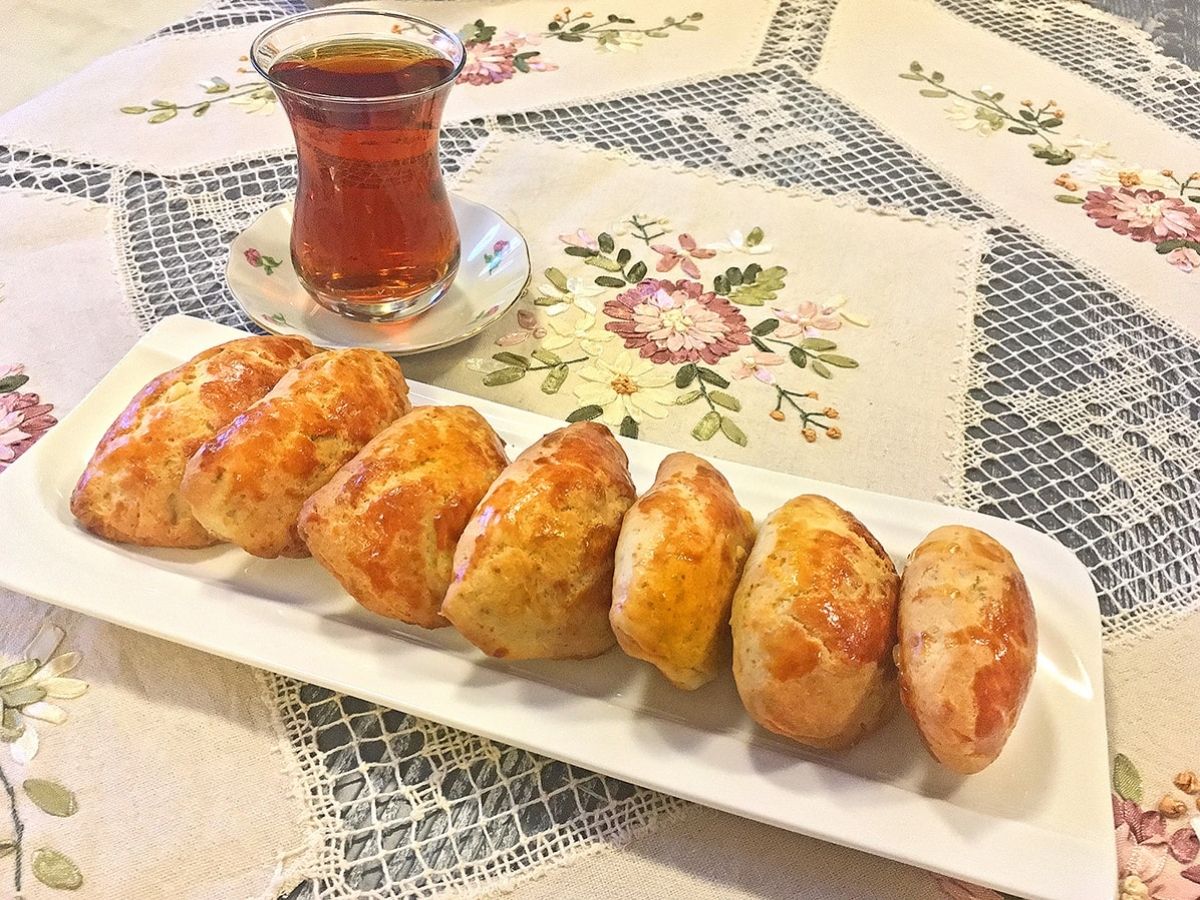 Anne Poğaçası - Evde En Kolay, Yumuşak Poğaça Yapımı tarifi görseli